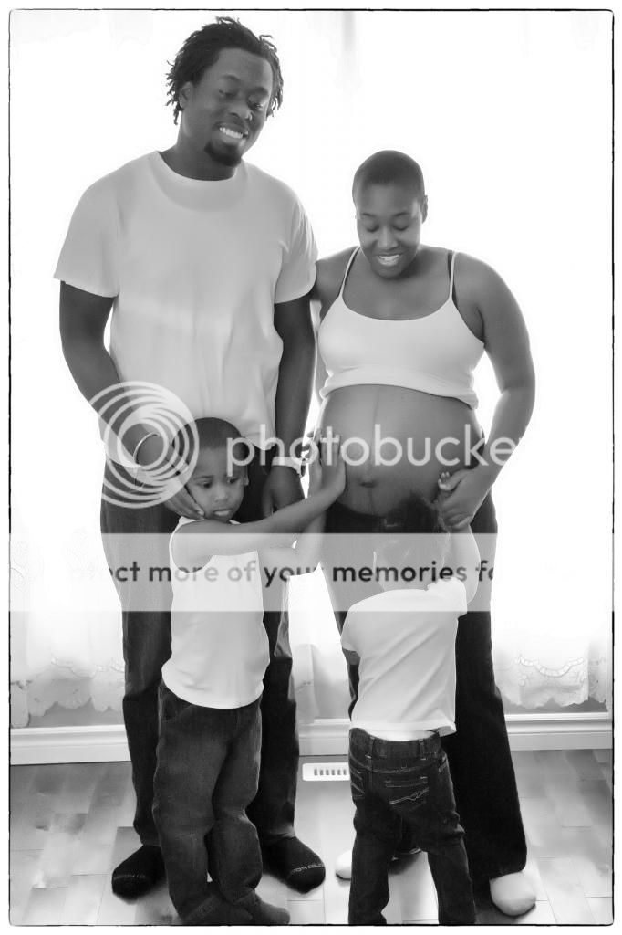 IMAGE: http://i751.photobucket.com/albums/xx151/cmarn11/Lindsay7337BW_zps69816115.jpg