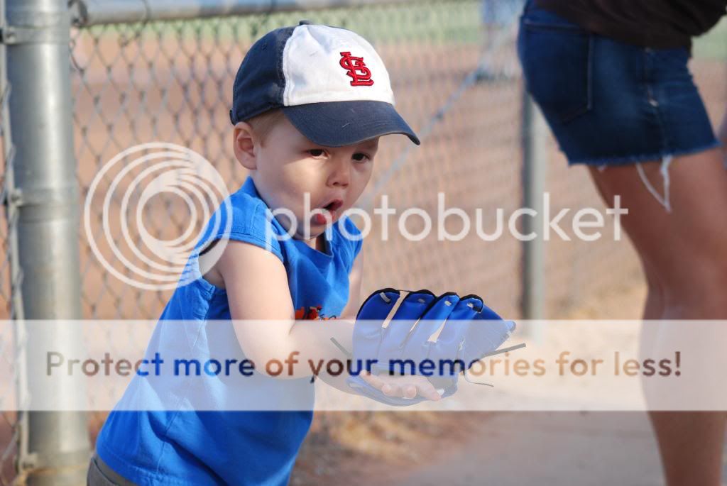 Forum Image: http://i751.photobucket.com/albums/xx155/agoodnight61104/2010gotcha-softball333.jpg